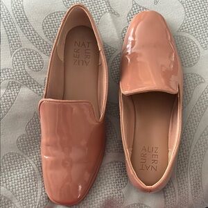 Naturalizer Women's Glossy Nude Loafers